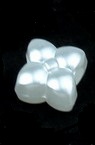 Perlă floare 10x10 mm gaură 4 mm culoare alb -20 grame ~ 46 bucăți