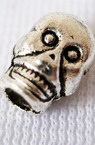 Craniu metalic de 7x9 mm gaură 3 mm culoare argintiu -10 bucăți