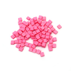 Mărgele de sticlă tip MIYUKI TILA 5x5x1,9 mm gaură 0,8 mm solid satinat roz strălucitor -4 grame ~43 buc