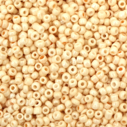 Glass Seed Beads / 3 mm / Solid Pearl Pale Pastel Banana - 20  g ~ 660 pieces