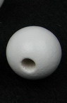 Мънисто дърво топче 16x15 мм дупка 4 мм бяло боя -50 грама