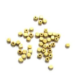 Κύβος, χάντρα, ξύλο 4x4 mm τρύπα 1,5 mm λευκό - 20 γραμμάρια ~ 320 τεμάχια