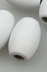 Ξύλινη χάντρα οβάλ 15x11 mm τρύπα 3 mm λευκό -20 γραμμάρια ± 30 τεμάχια
