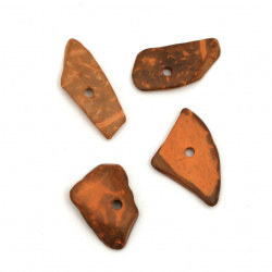 Мънисто кокос 14~21x9~15x2~5.5 мм дупка 1.5 мм цвят Перу - 20 грама