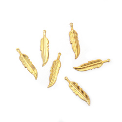 Kovinski obesek v obliki peresa za izdelavo nakita, zlata barva, 8x35x0,5 mm, luknja 0,5 mm - 20 kosov