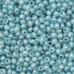 Mărgele de sticlă cehă 2 mm grosime culoare perla albastru deschis -15 grame ~ 2050 buc