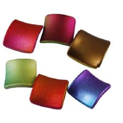 Rubber coated twisted rhombus 30x30x6 mm color - 50 grams