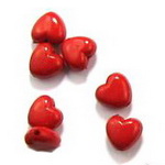 Мънисто плътно сърце 10x11x6.5 мм дупка 1 мм червено -50 грама ~ 120 броя