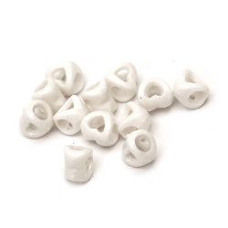 Heart tight 9.8x10x8 mm hole 5 mm white -50 grams ~ 180 pieces