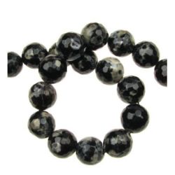 String beadsFaceted stone Agateblack and white ball 12 mm ~ 32 pieces
