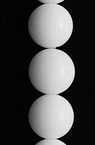 Χάντρες πορσελάνης σε κορδόνι 14 mm  λευκή ματ ~ 28 τεμάχια