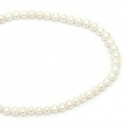 Perle naturale de coarde 8 ~ 9 mm gaură 1 mm crem AA de culoare de calitate ~ 49 bucăți