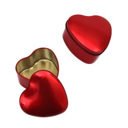 Кутия метална сърце 73x72x38 мм цвят червен
