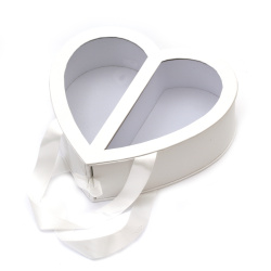 Heart-shaped Cardboard Box for Flower Decoration / 26.5x24.8x8.1 cm / White