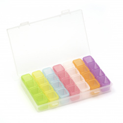 Кутия пластмасова 17x10.6x2.6 см със 7 кутийки 10x2.4x2.1 см с по 4 разделения и отделни капачета