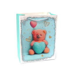 Pungă de cadou din carton 18x23x10 cm Ursuleț de pluș 3D cu inimă