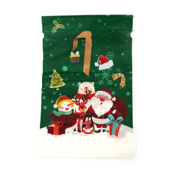 Plic de Crăciun din material PE 23x34 cm cu panglică de satin, culoare verde cu Moș Crăciun și prietenii săi