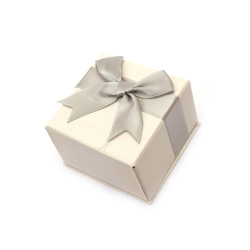 Jewelry Gift Box / 7x7x4.5 cm / Cream with Gray Ribbon