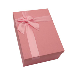 Кутия за подарък с панделка 22.5x16x9.5 см цвят розов