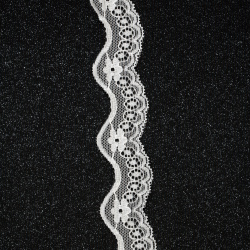 Дантелена лента еластична 30 мм бяла - 2 метра