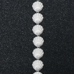 Strip of Plastic Pearl Shells for Decoration / 17 mm / White - 1 meter