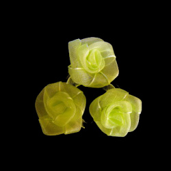 Τριαντάφυλλα οργάντζα 25 mm ανοιχτό πράσινο -10 τεμάχια