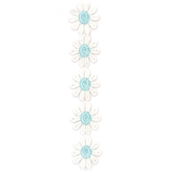 Dantela impletita cu flori late 25 mm alb si albastru - 1 metru