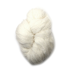 Прежда чиле 100 % полиестер цвят бял ~250 грама