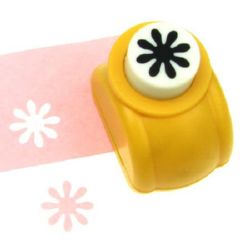 Paper Punch, 16 mm Shape: Flower with 8 petals, for cardboard up to 160 g/m2, perfect for DIY Craft and Decoration