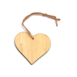 Pandantiv din lemn pentru decorare inimă 50x55x2 mm cu sfoară
