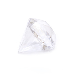 Diamond-shaped plastic box, 88x90 mm