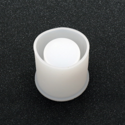 Силиконов молд /форма/ 62x62 мм за отливка на чаша или саксия