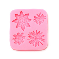 Silicone Mold with 4 different shapes and sizes of Flowers, 110x100x14 mm