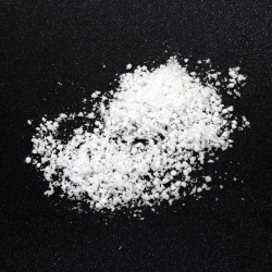 Artificial Snow ~ 8 grams