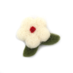 Handmade Wool Flower 40x40 mm, White