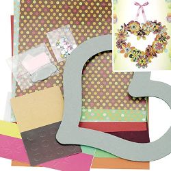 Set for making and decorating a wreath of paper flowers heart