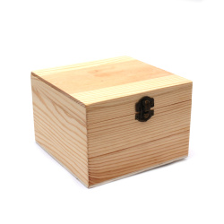 Wooden Box, 150x150x102 mm, Dark Clasp