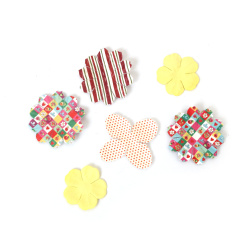 Flori de hârtie în relief de la 25 mm la 55 mm mix 1 - culori -3 grame aproximativ 30 bucăți