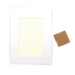 Ramă din carton dimensiune exterioară 12,9x16,7 cm cu folie izolatoare și bandă adezivă cu două fețe culoare alb