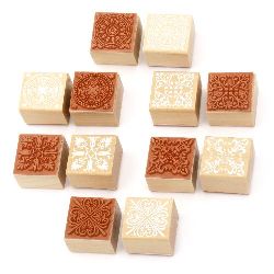 Square Wooden Stamps with Vintage Floral Ornaments / 30x30 mm