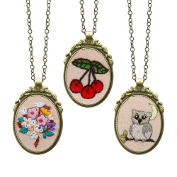 Creative set for Embroidery of Necklace with Hoop, Threads, Needles and Accessories - N6011
