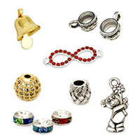 Μεταλλικές χάντρες, κρεμαστά και άλλα υλικά για κοσμήματα και διακόσμηση